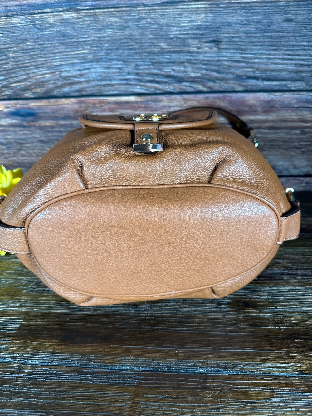 Michael Kors Fulton pebbled leather hobo bag in caramel tan! - Picture 6 of 7